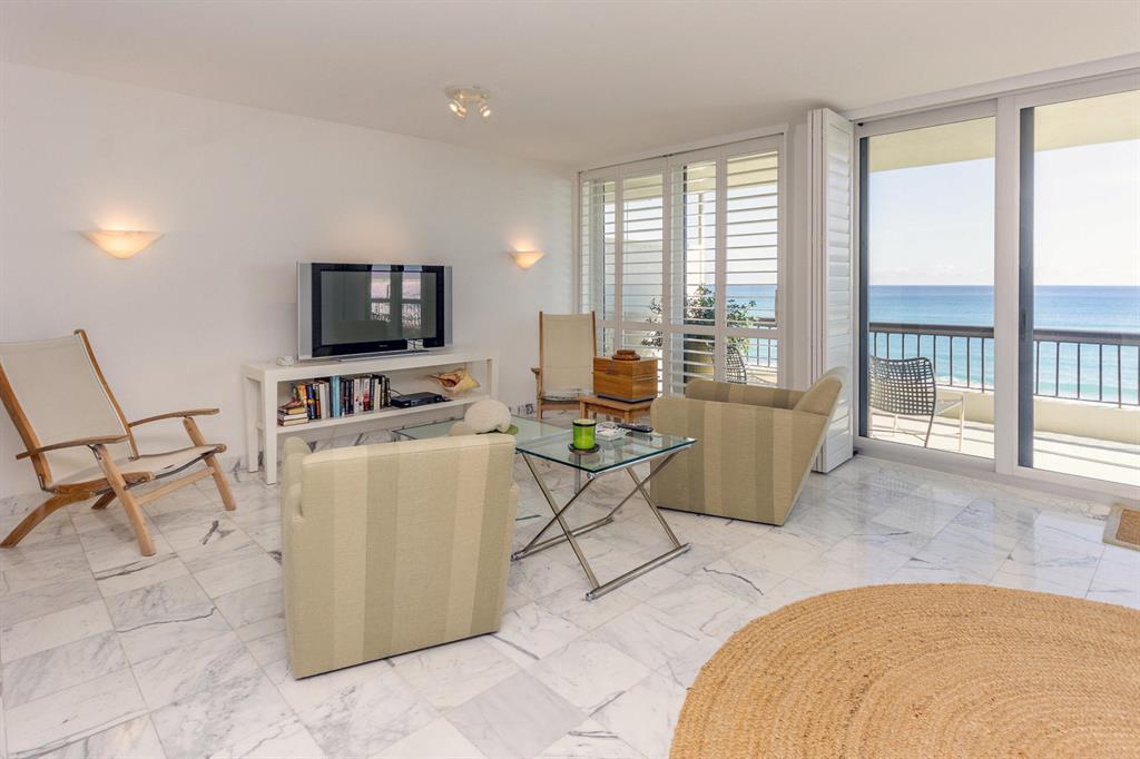 BEACH POINT CONDO - Residential
