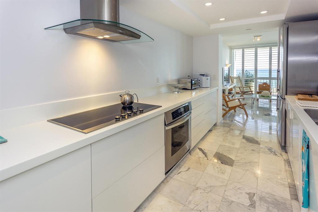 BEACH POINT CONDO - Residential