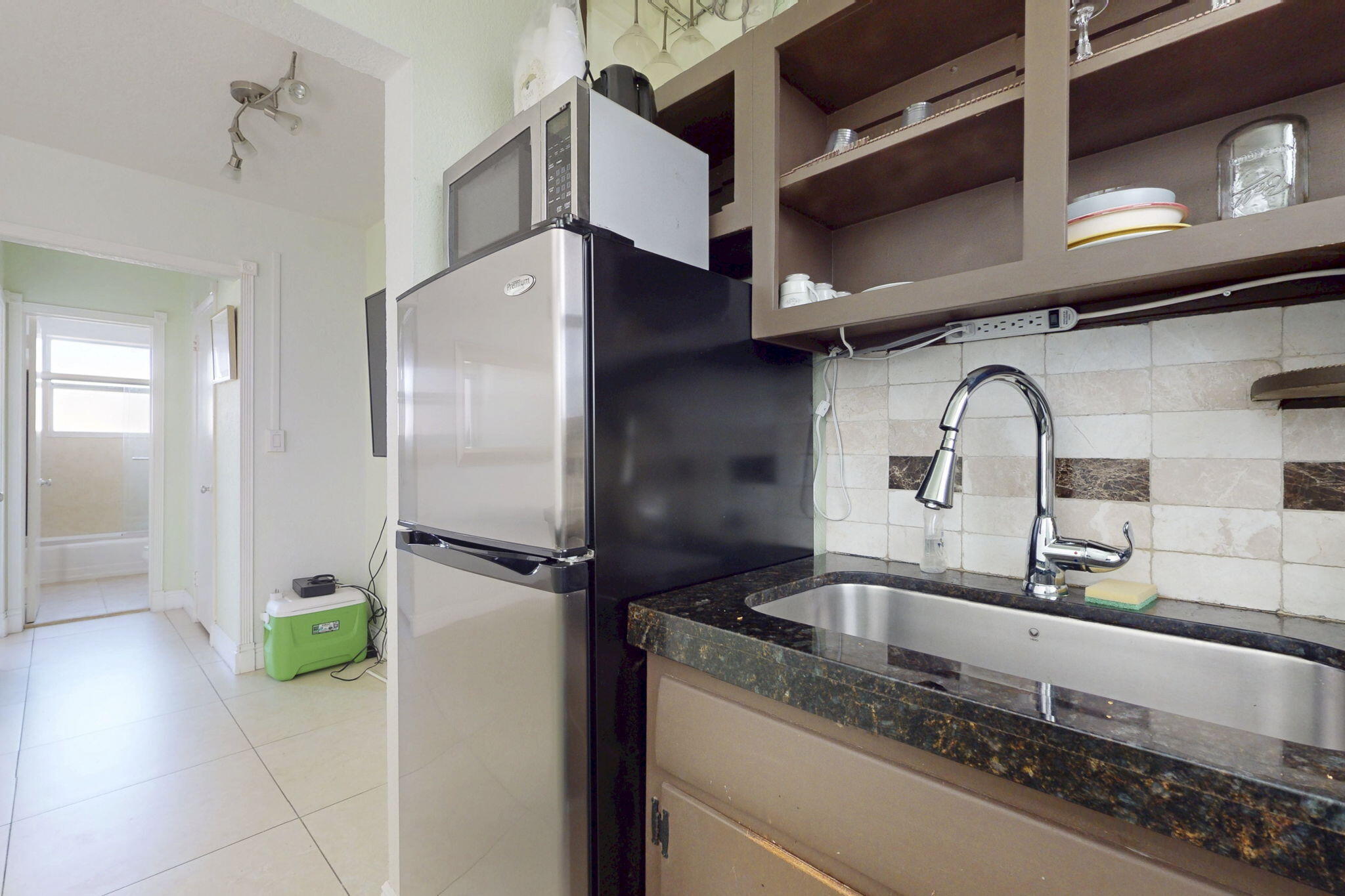 LAKE OSBORNE TOWERS CO OP APTS INC - Residential