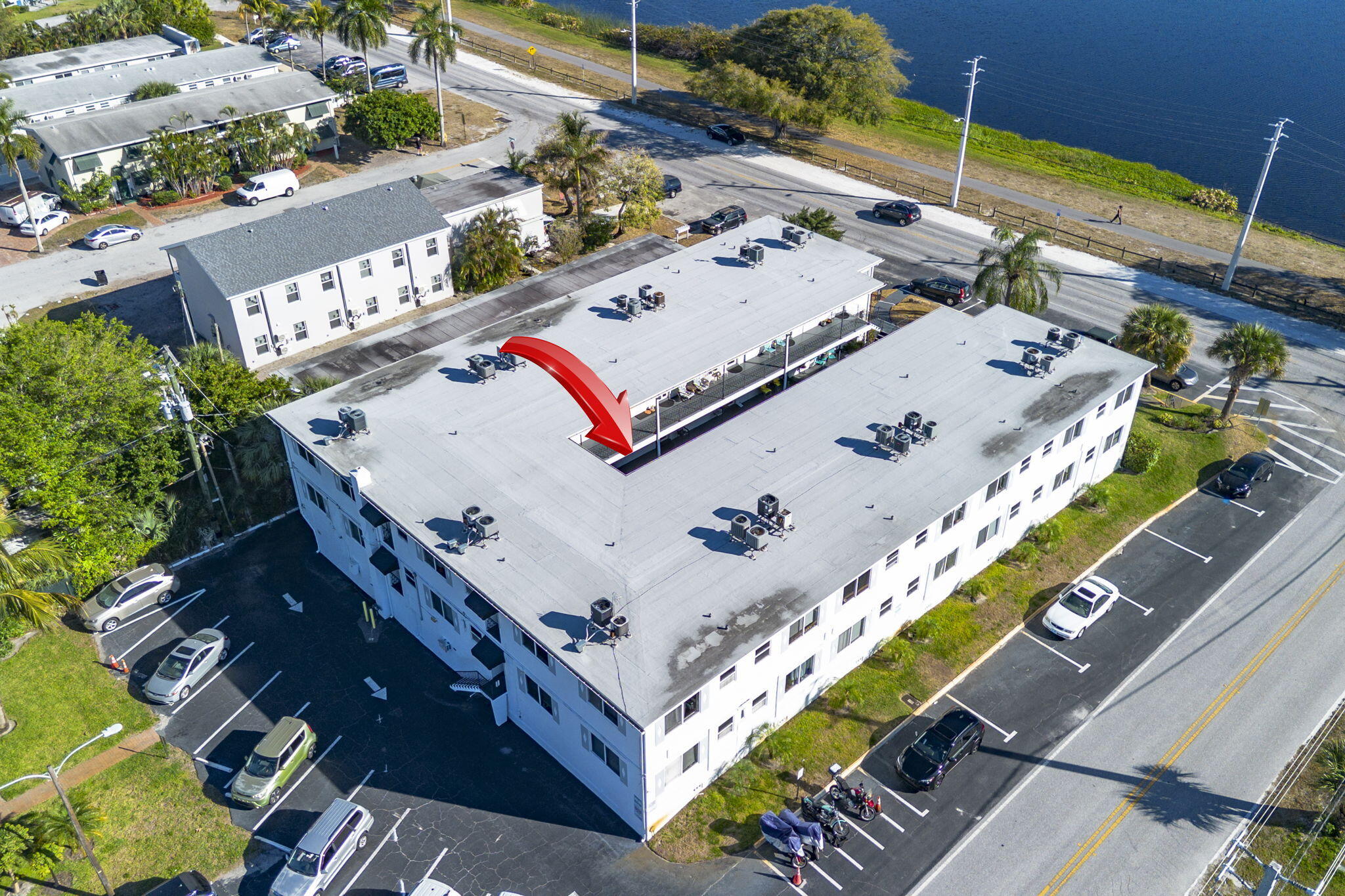 LAKE OSBORNE TOWERS CO OP APTS INC - Residential