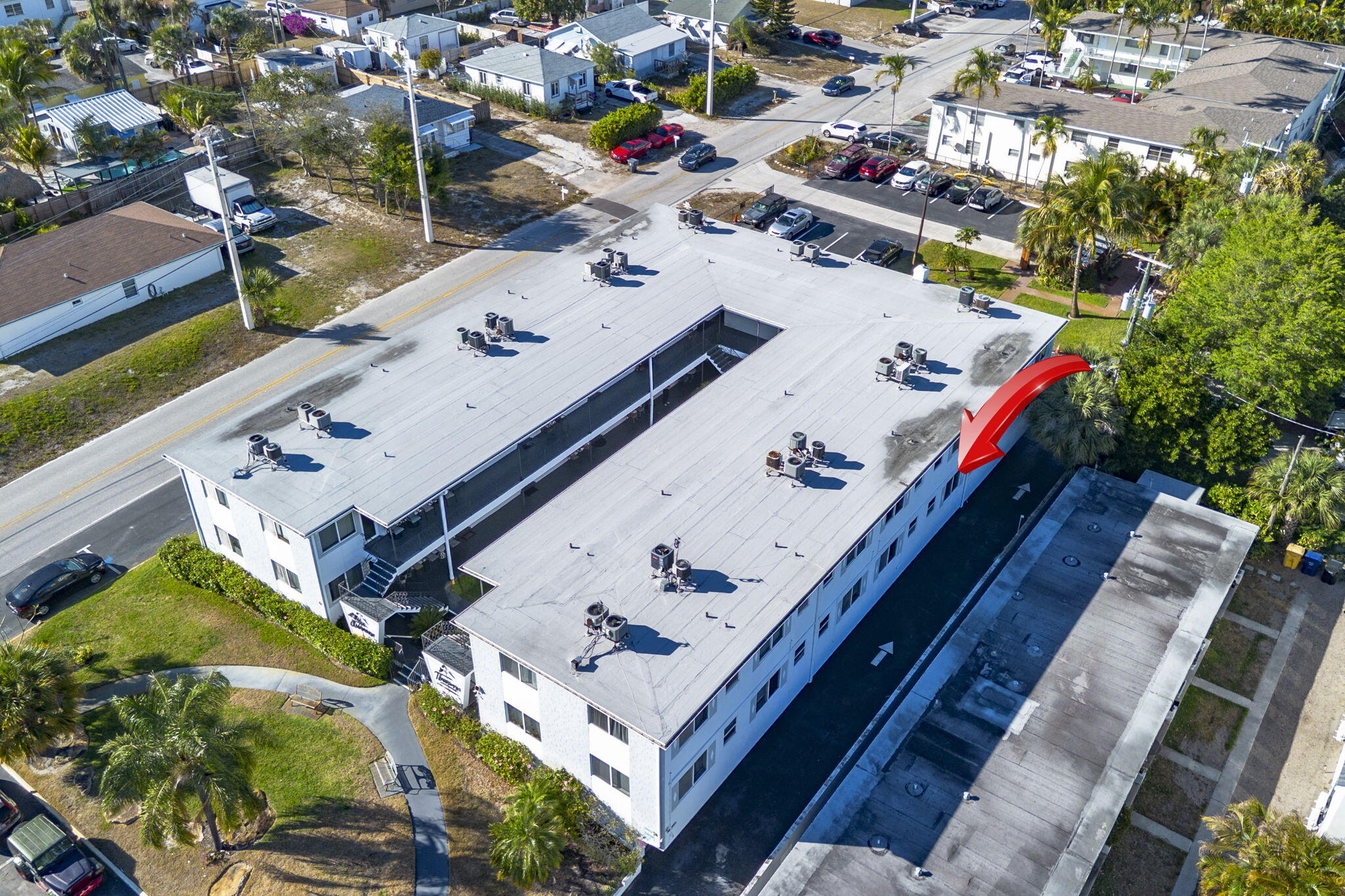 LAKE OSBORNE TOWERS CO OP APTS INC - Residential