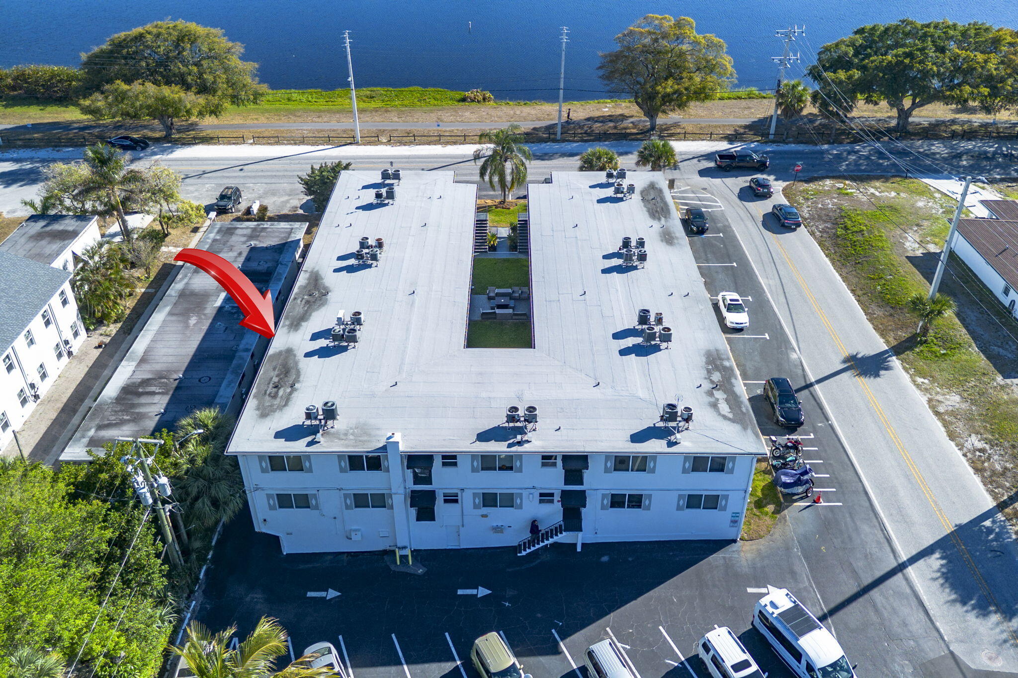 LAKE OSBORNE TOWERS CO OP APTS INC - Residential