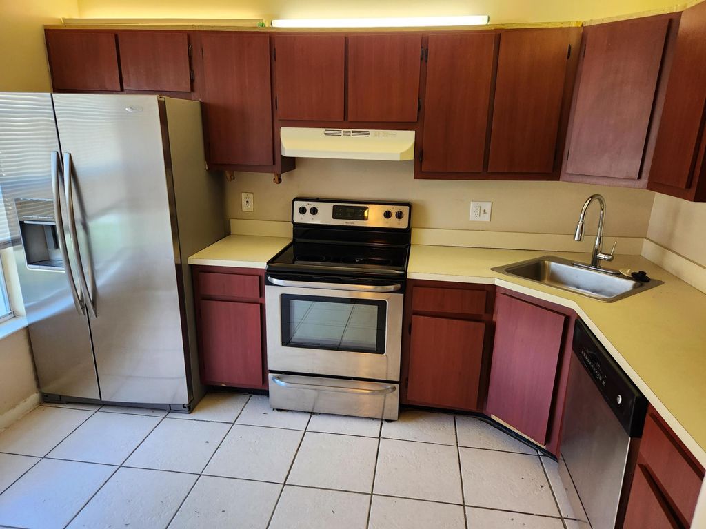 Photo of 3700 Savoy Lane #E, West Palm Beach, FL 33417 (MLS # R10958082)
