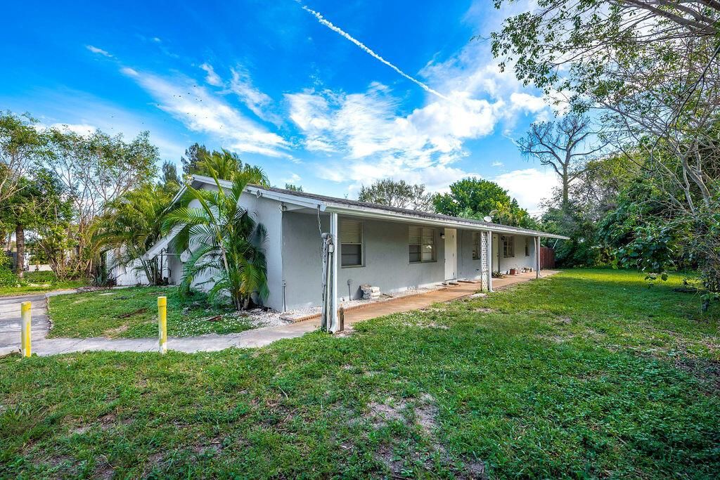 Photo of 4468 Steven Road, Lake Worth, FL 33461 (MLS # R11138816)