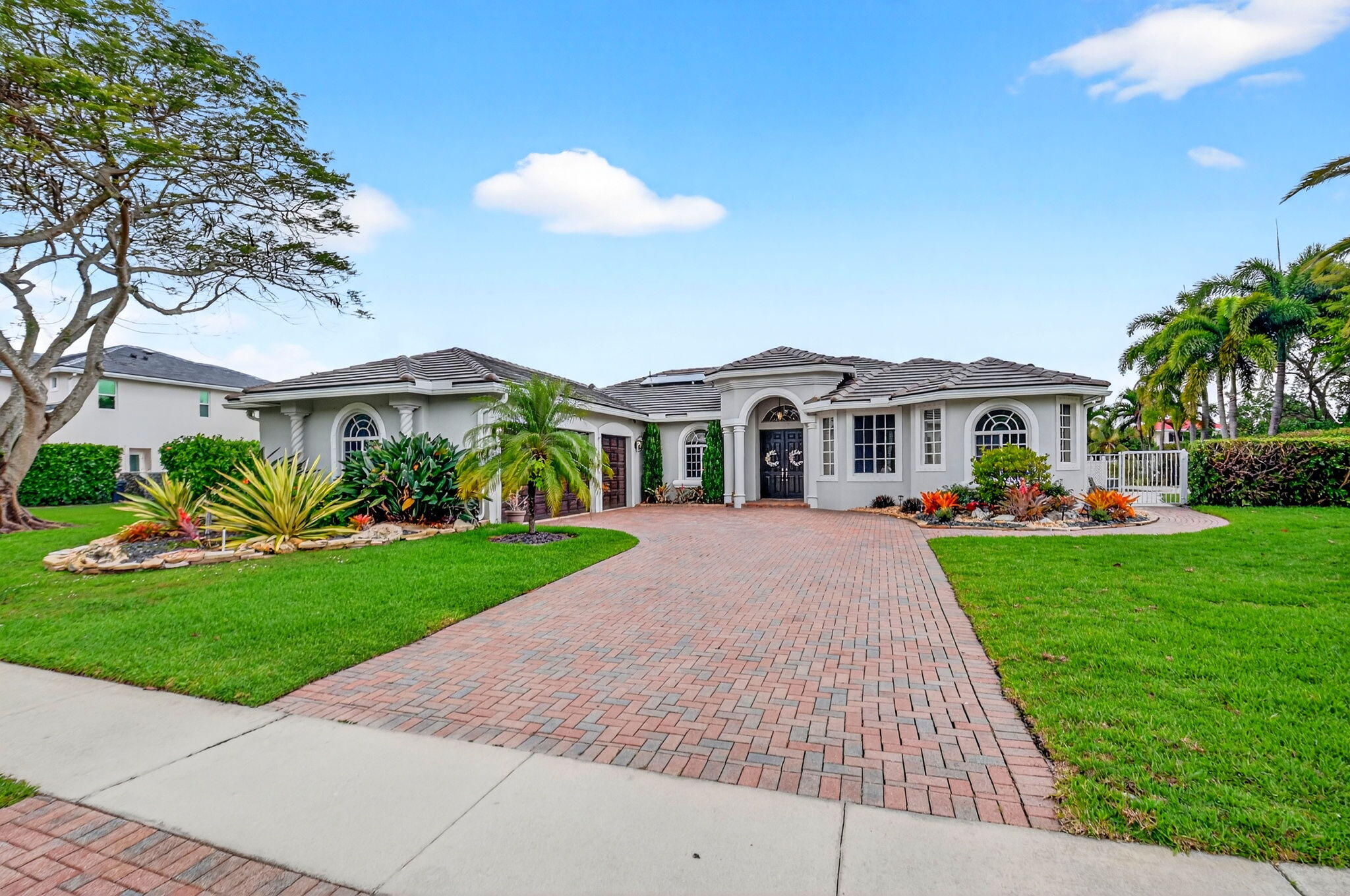 ISLES AT WELLINGTON PL 7 - Residential