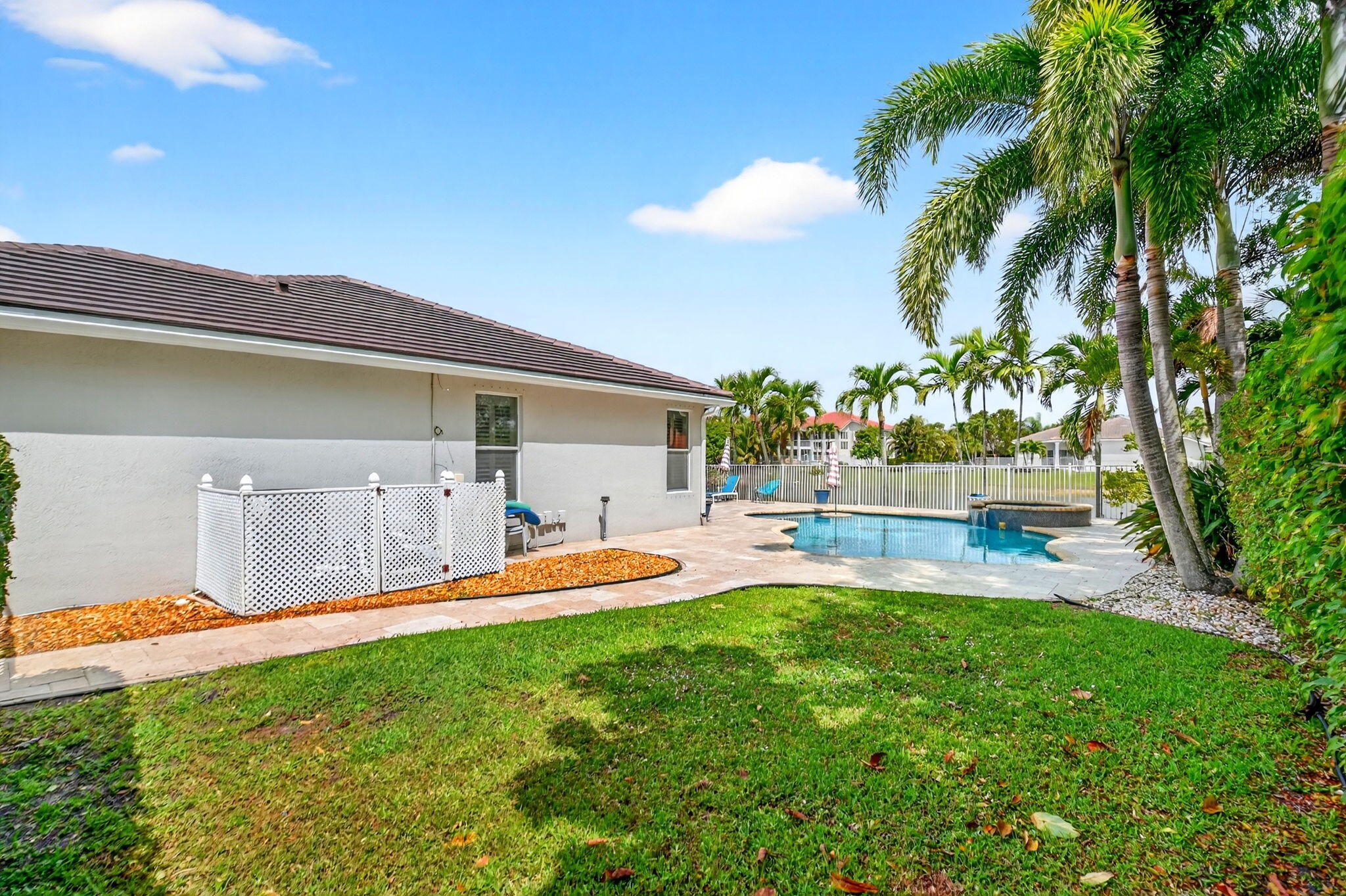 ISLES AT WELLINGTON PL 7 - Residential