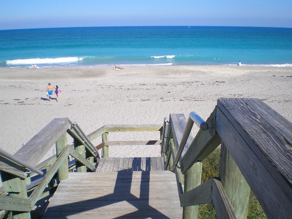 JUPITER BAY EAST CONDO - Residential