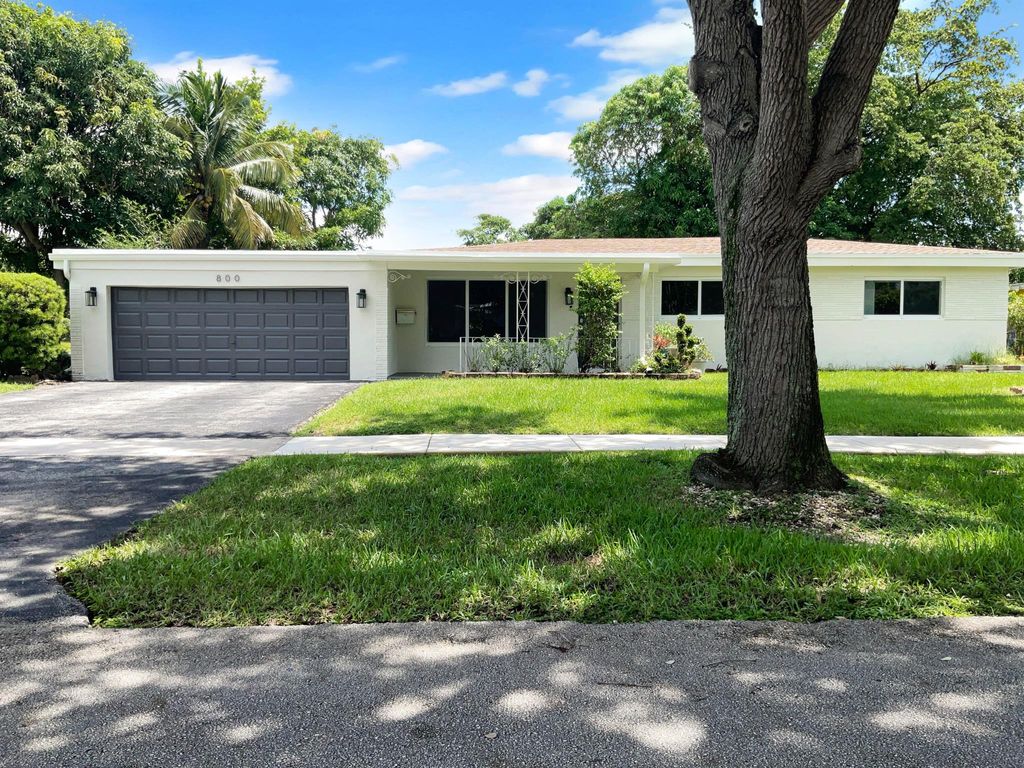 Photo of 800 SW 39th Avenue, Fort Lauderdale, FL 33312 (MLS # R11020518)