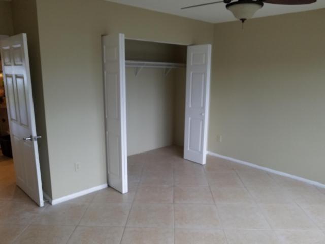 5725 Fernley Drive E 7