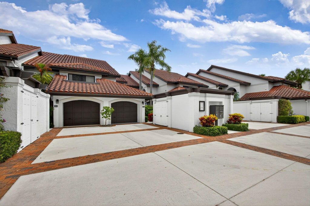 Photo of 16670 Traders Crossing N #111, Jupiter, FL 33477 (MLS # R11133404)