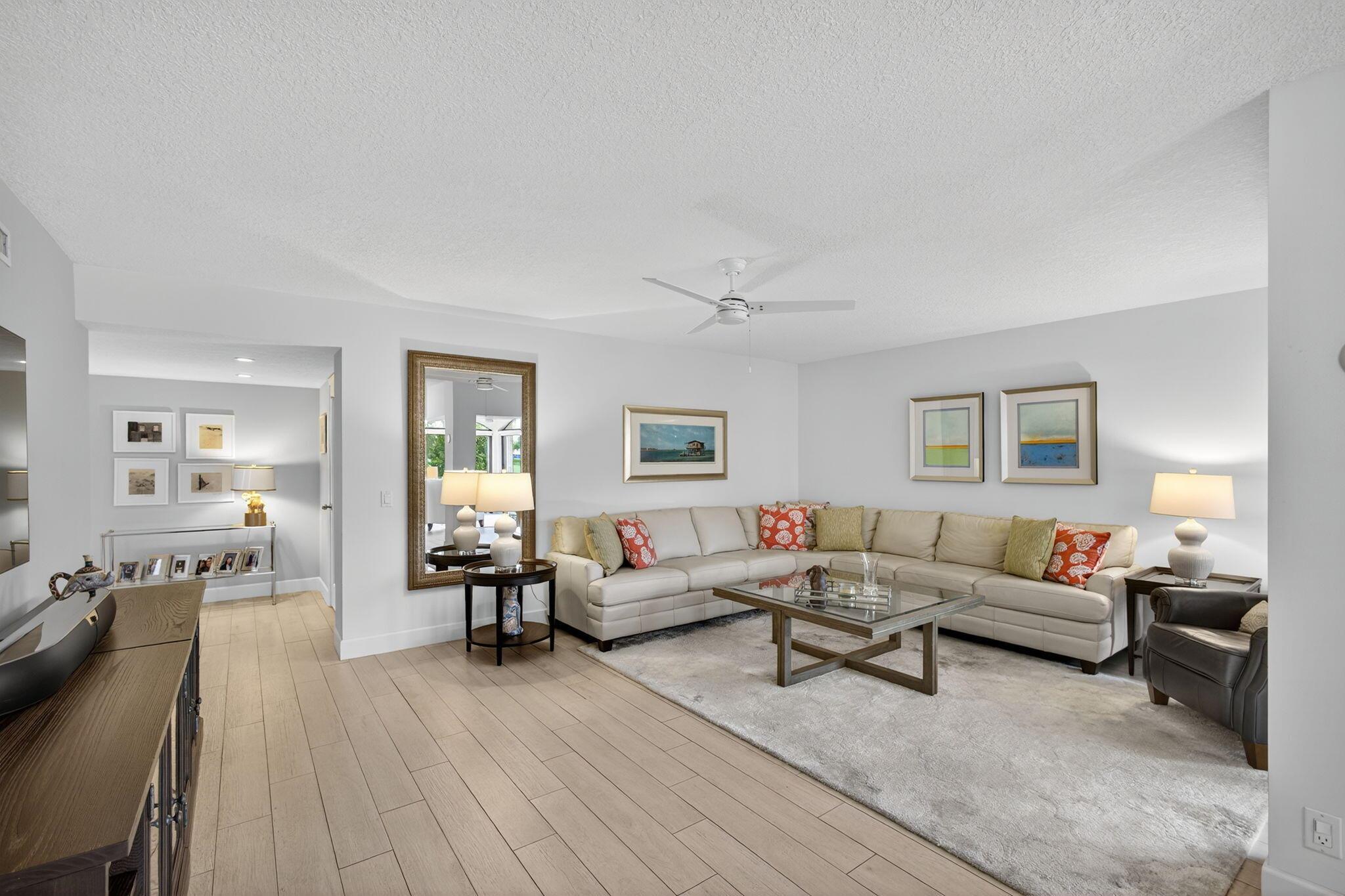 View photos, virtual tours, details... 16670 Traders Crossing N 111