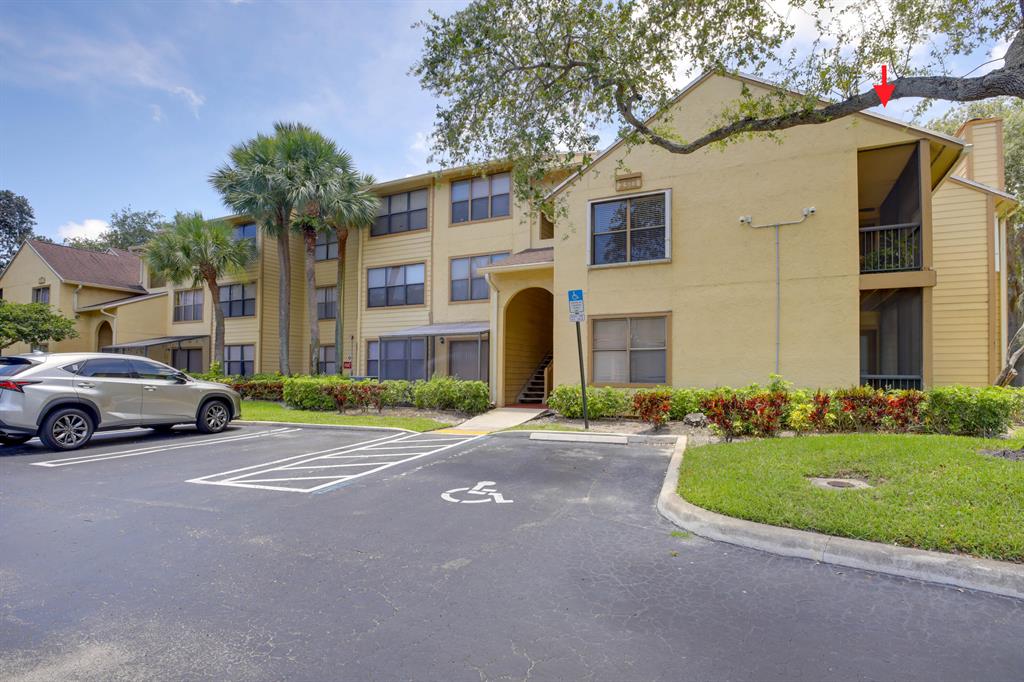 Photo of 2311 N Congress 28 Avenue #28, Boynton Beach, FL 33426 (MLS # R10804054)