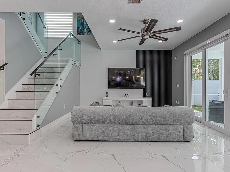 MADISON GREEN 1 PARS F AN - Residential