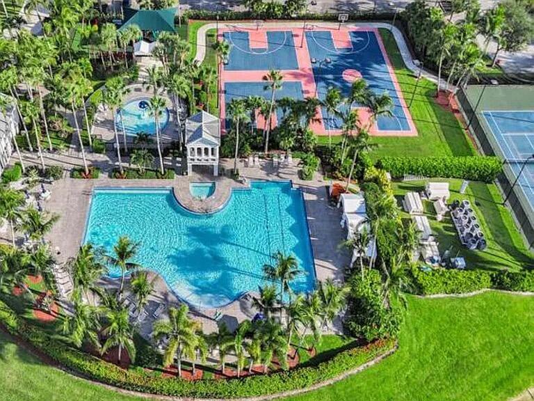 MADISON GREEN 1 PARS F AN - Residential