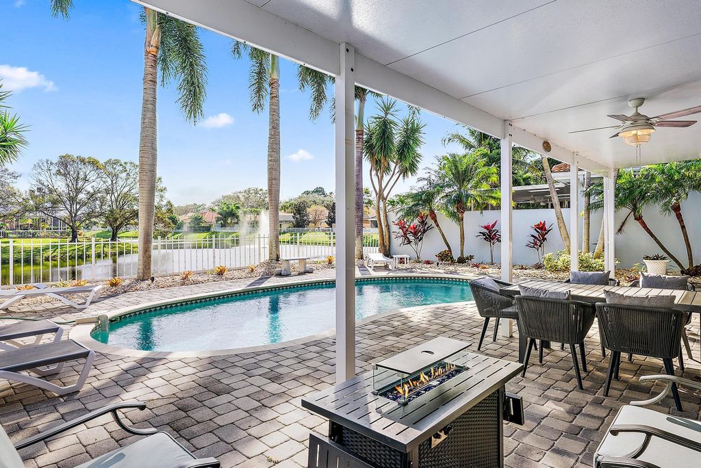 Photo of 207 S Hampton Drive, Jupiter, FL 33458 (MLS # R10951725)