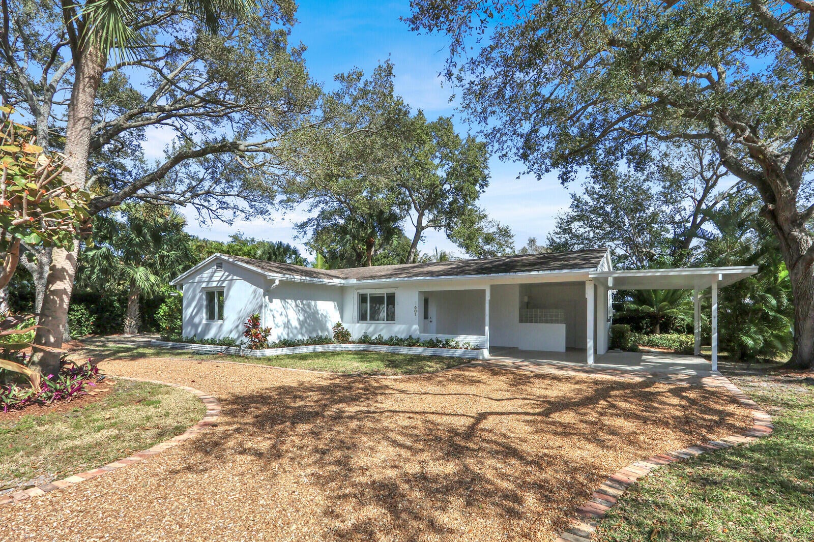 601 PAULINA Road