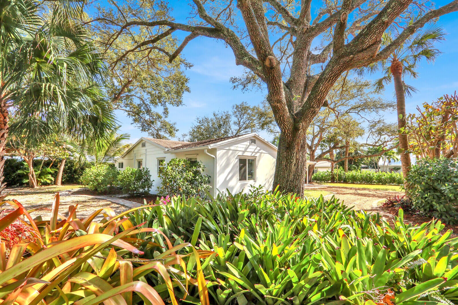 601 PAULINA Road