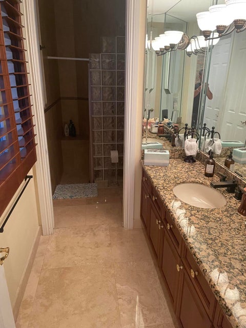 Tiny photo for 5532 ESTATE OAK Circle, Hollywood, FL 33312 (MLS # B26077824)
