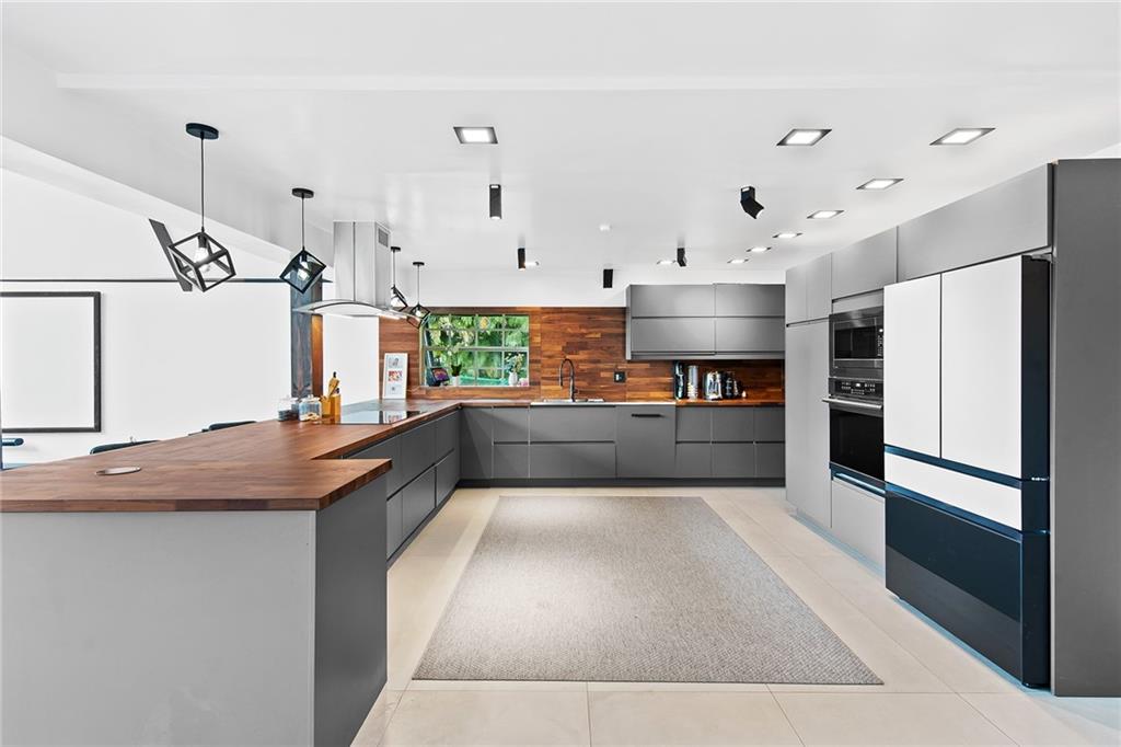Paradise Farms - Residential