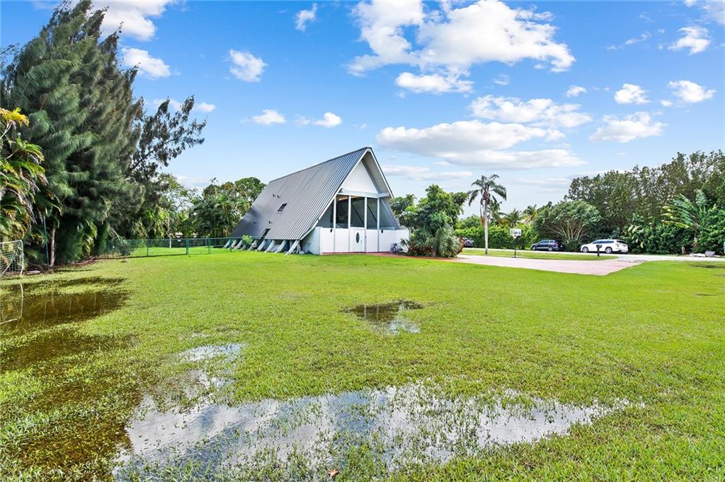 Paradise Farms - Residential