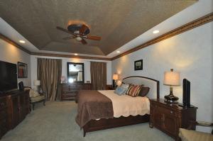 WELLINGTON AERO CLUB OF T - Residential Lease