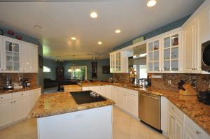 WELLINGTON AERO CLUB OF T - Residential Lease