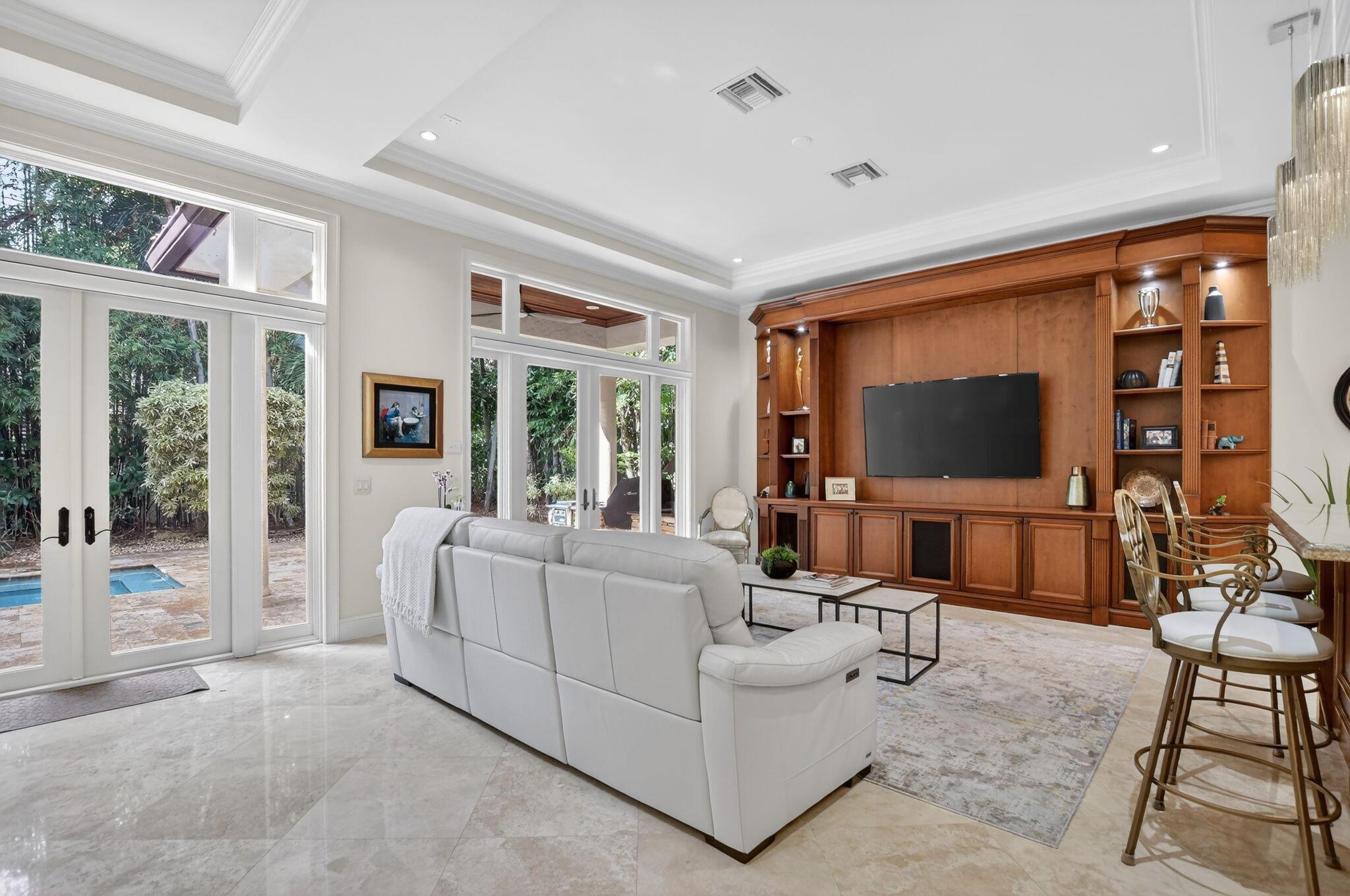 POR LA MAR - Residential