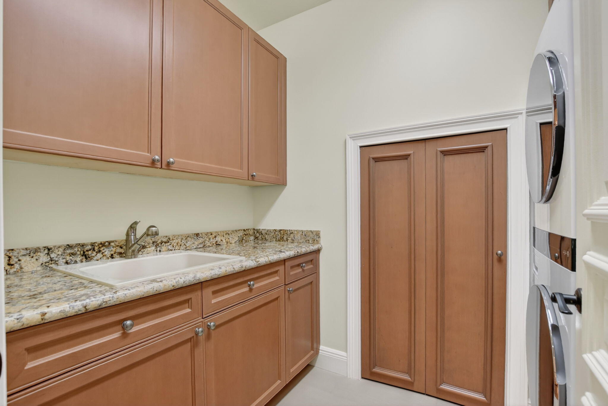 POR LA MAR - Residential