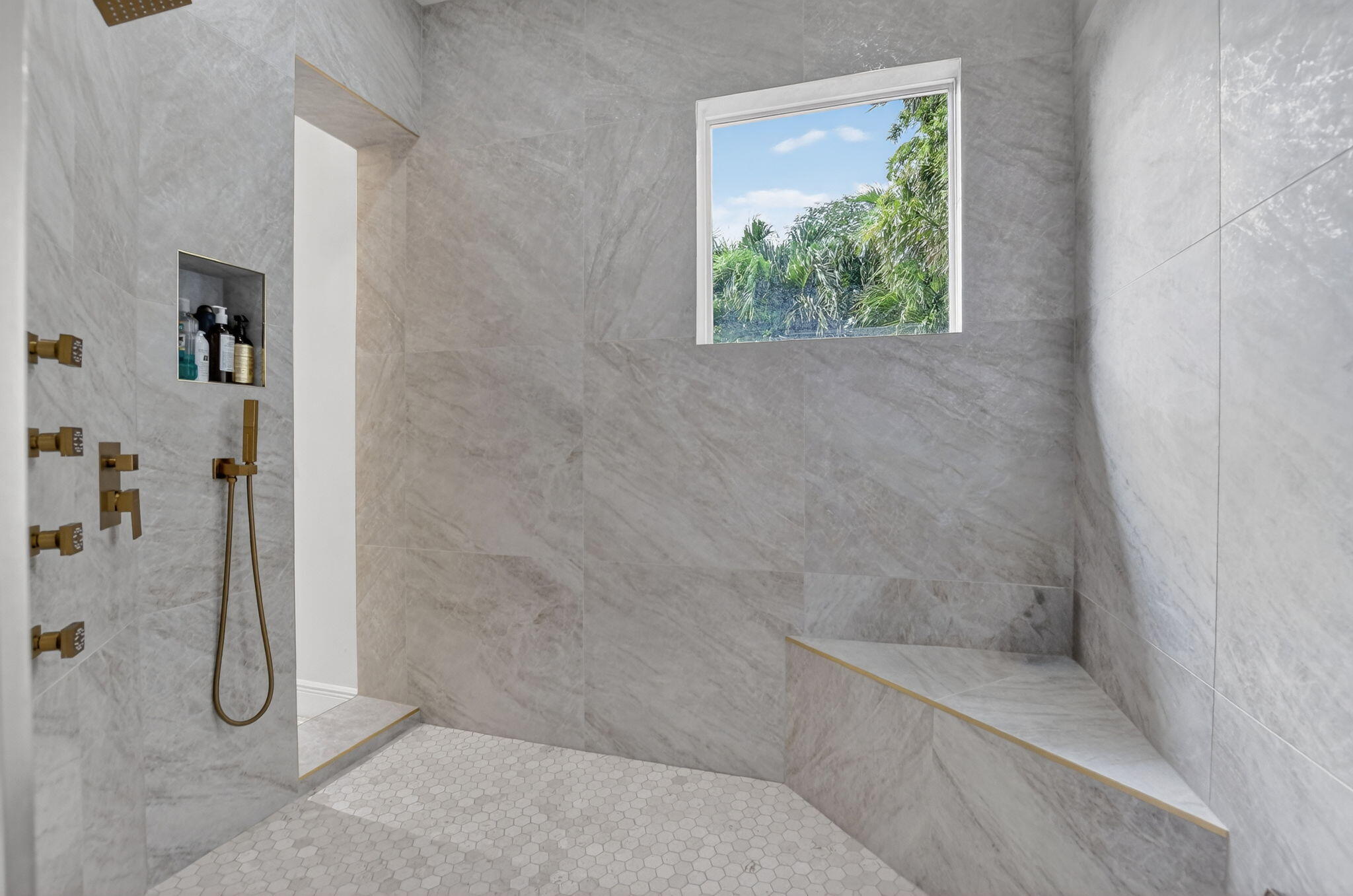 POR LA MAR - Residential