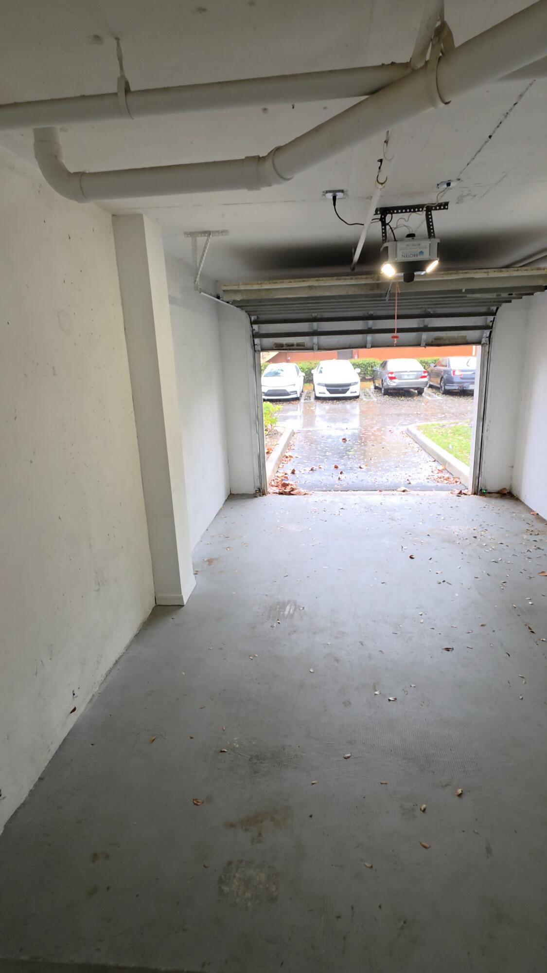 4175 N Haverhill Road 905 With Attached Garage