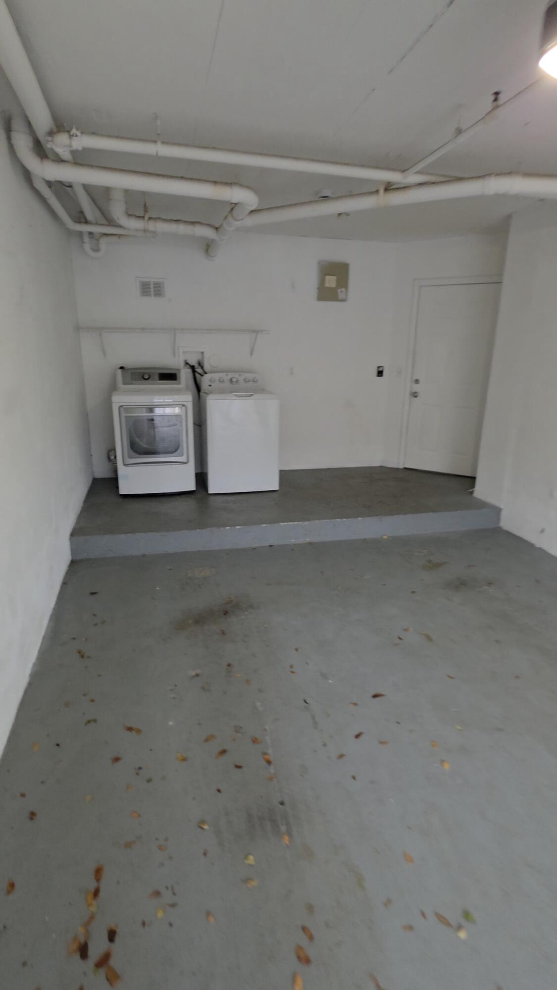 4175 N Haverhill Road 905 With Attached Garage