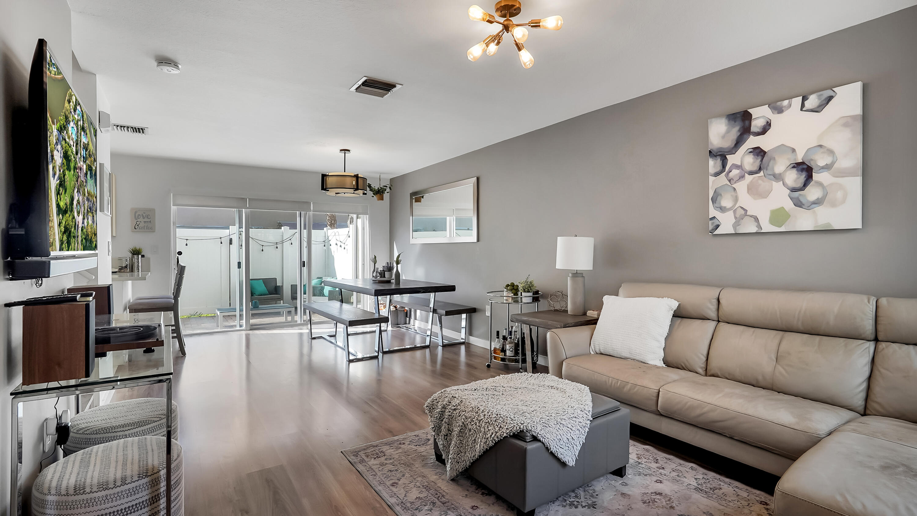 PEMBROKE ISLES 1 - Residential