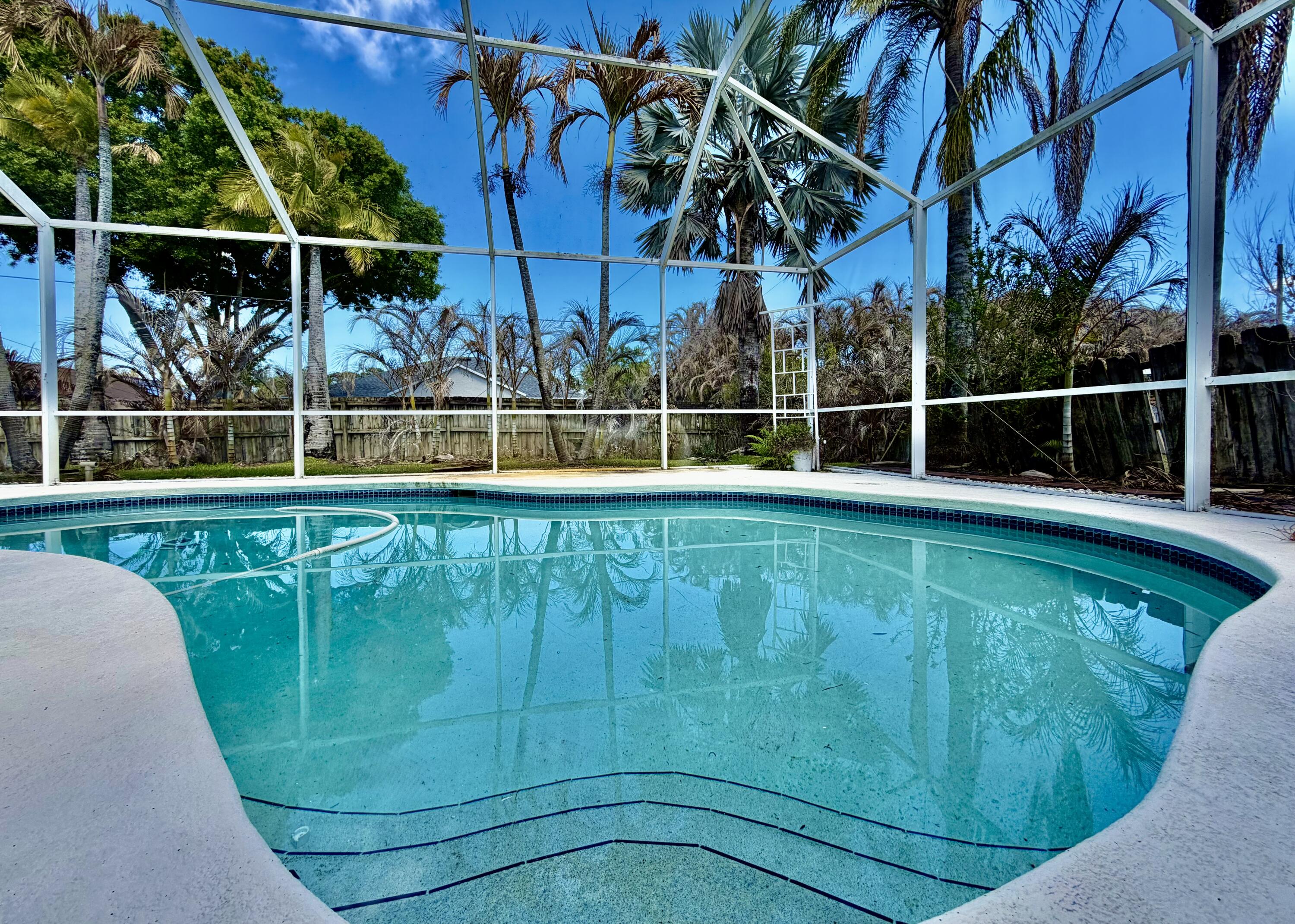 751 SE Starflower Avenue