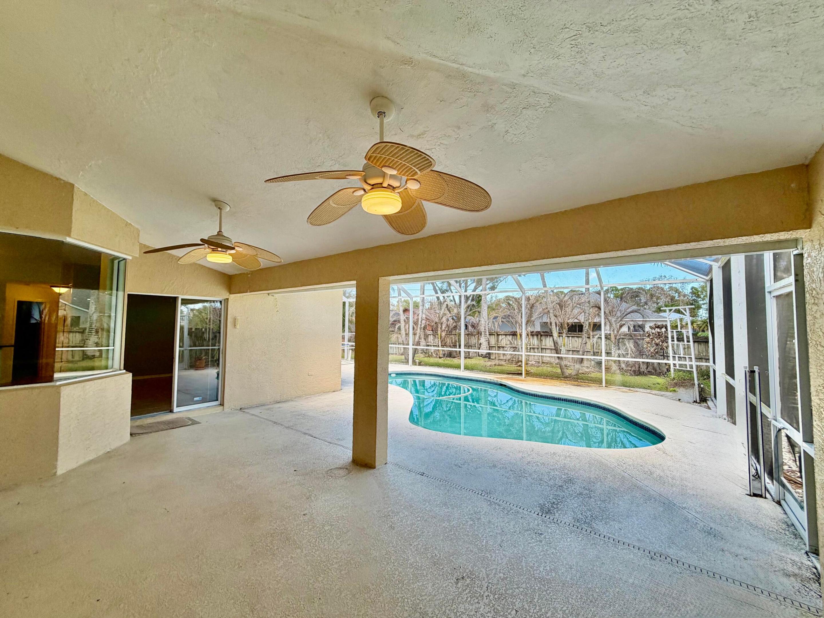 PORT ST LUCIE SECTION 10 - Residential