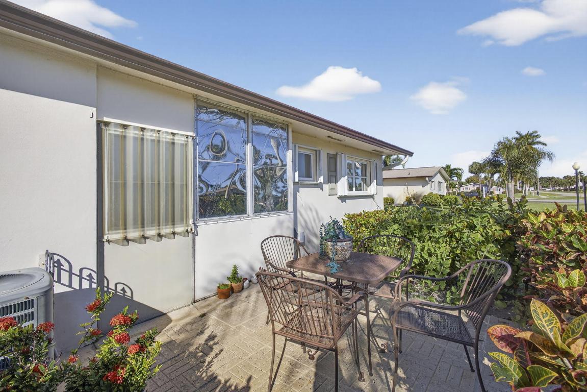 CRESTHAVEN VILLAS CONDO 21 - Residential