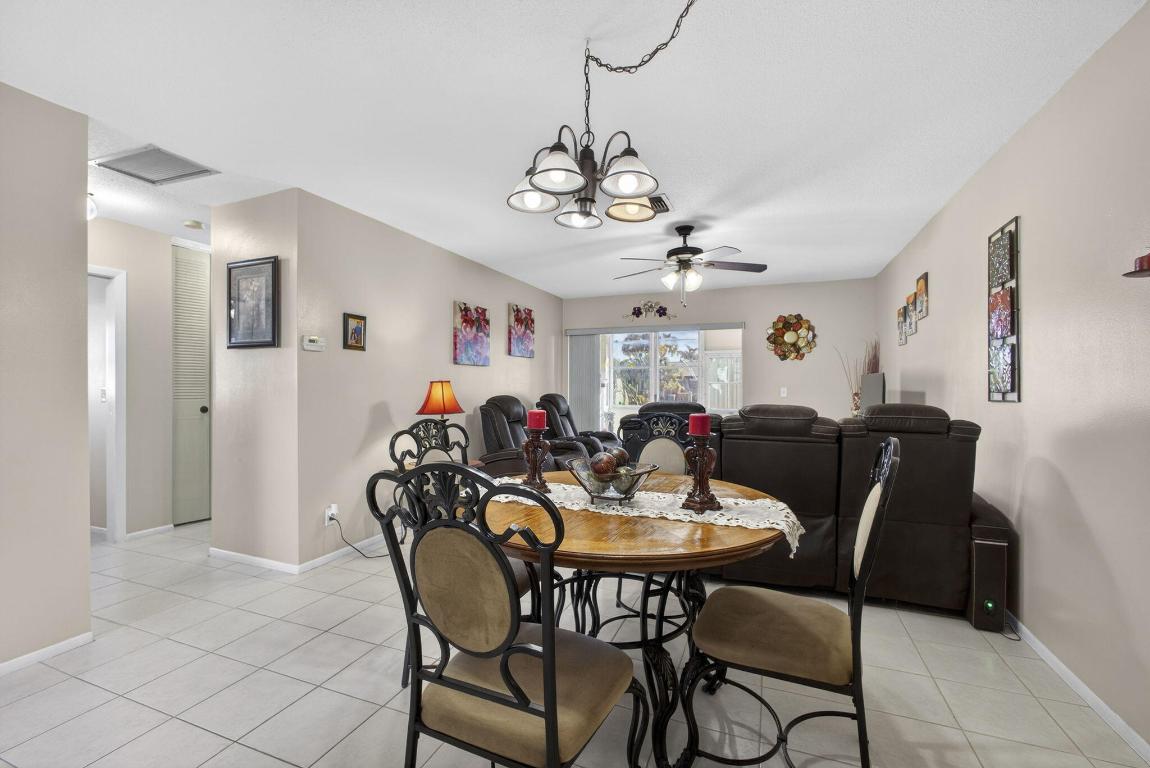 CRESTHAVEN VILLAS CONDO 21 - Residential