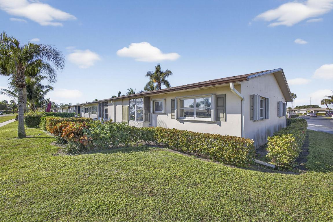 CRESTHAVEN VILLAS CONDO 21 - Residential