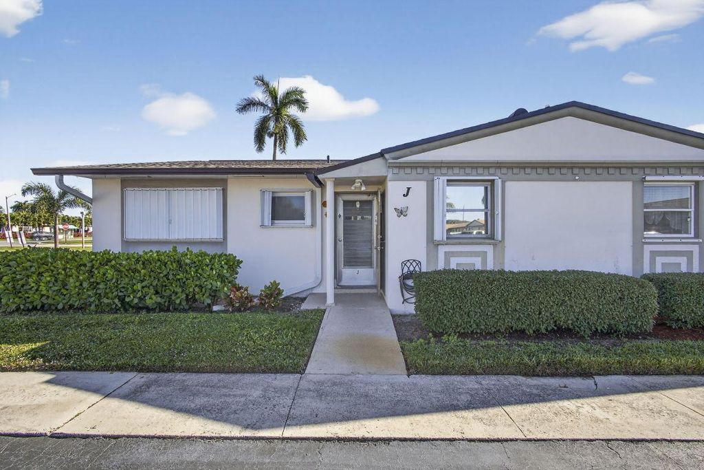 Photo of 2843 Crosley Drive W #J, West Palm Beach, FL 33415 (MLS # R11152548)