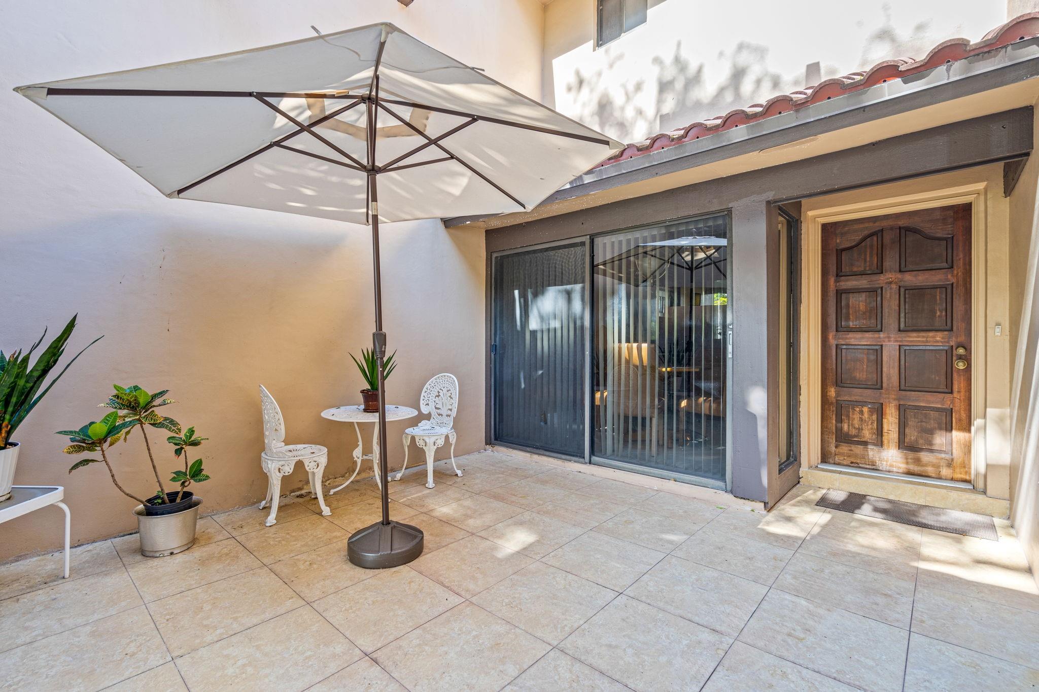 9943 Costa Del Sol Blvd