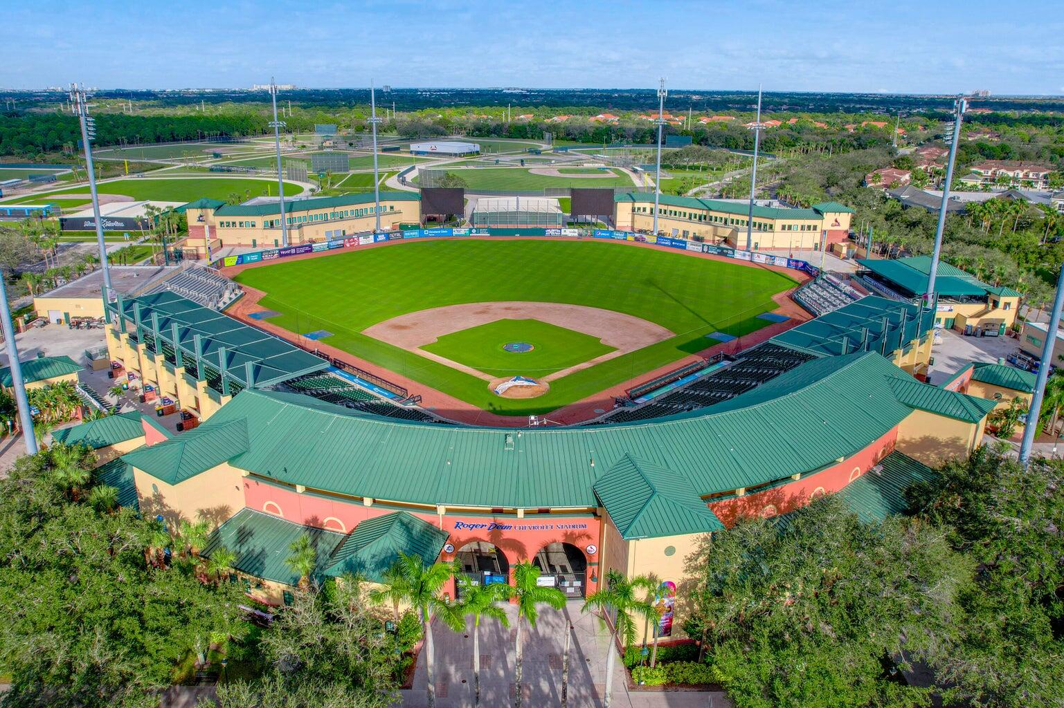 JUPITER BAY ONE THRU SIX CONDO - Residential