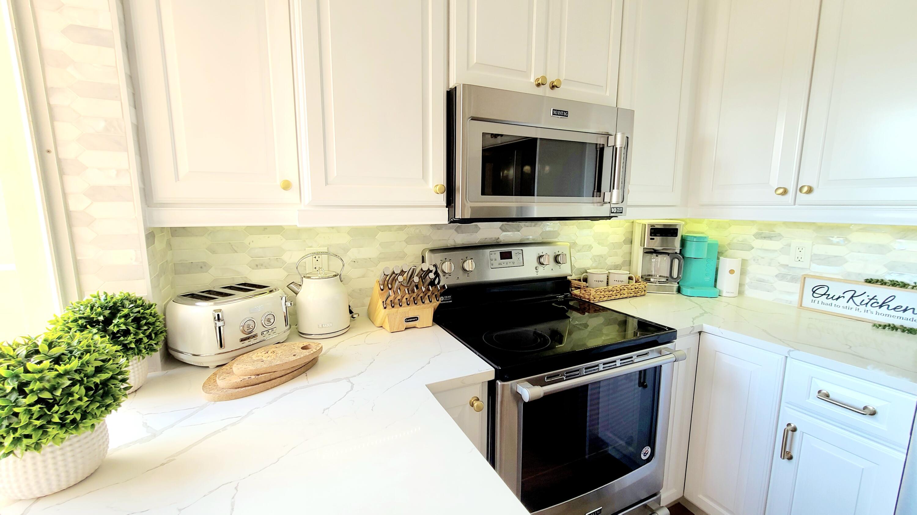 JUPITER BAY ONE THRU SIX CONDO - Residential