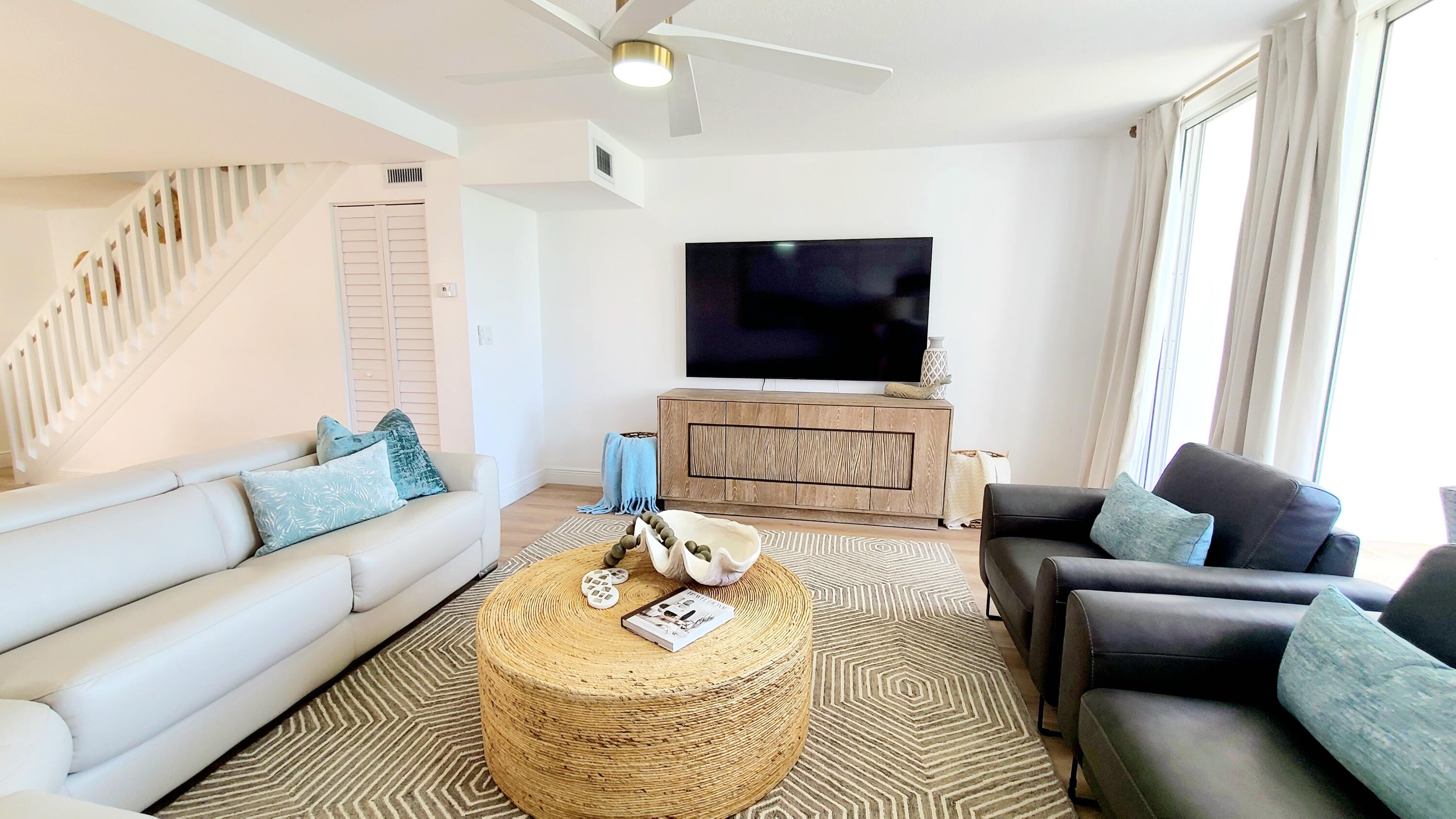 JUPITER BAY ONE THRU SIX CONDO - Residential