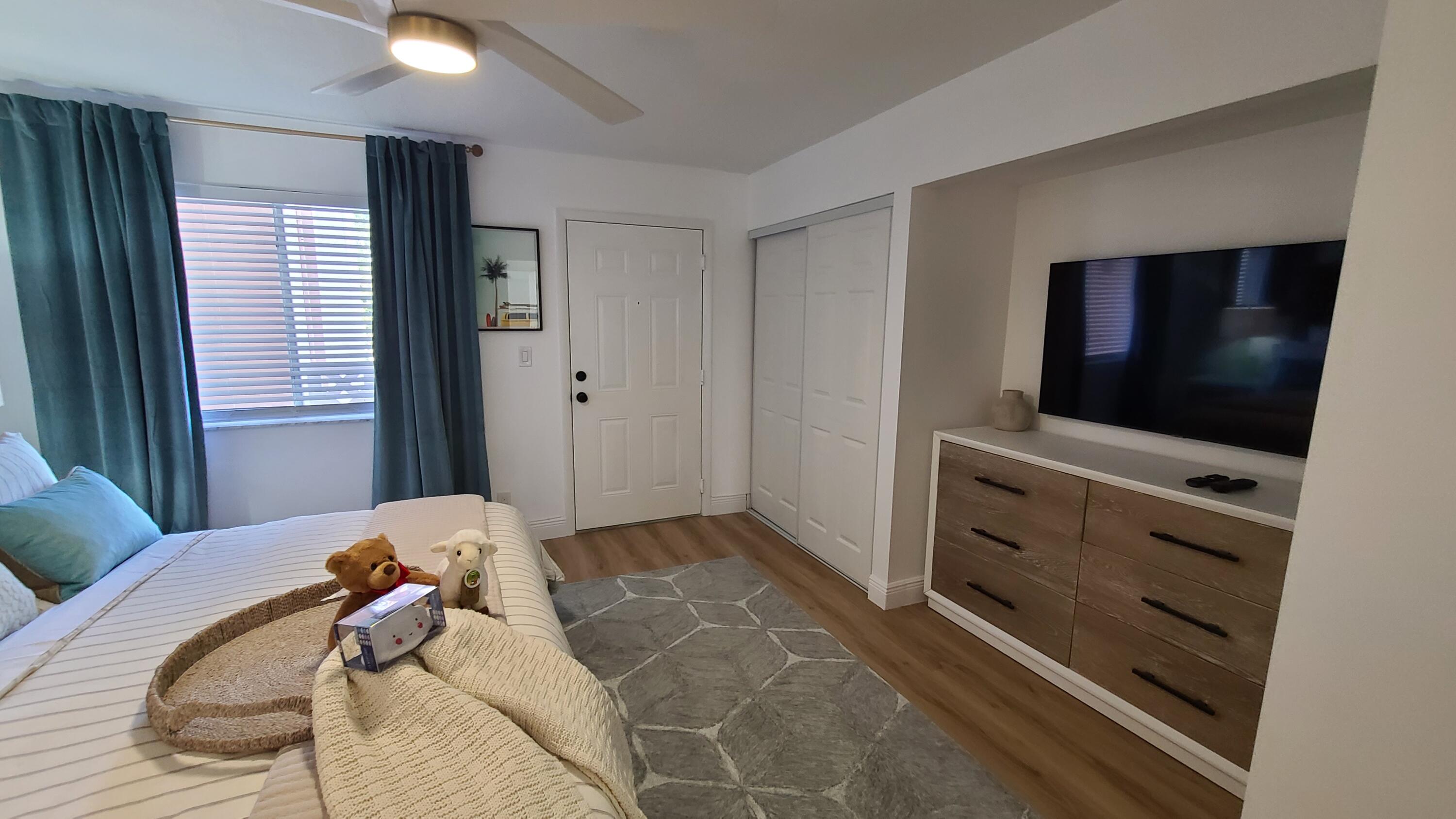 JUPITER BAY ONE THRU SIX CONDO - Residential