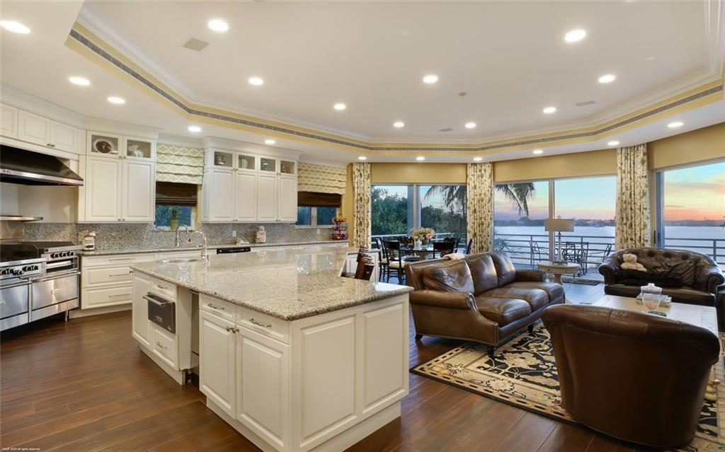 RIO VISTA - Residential