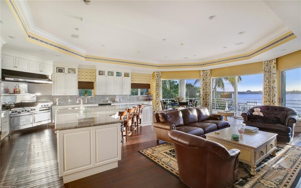 RIO VISTA - Residential