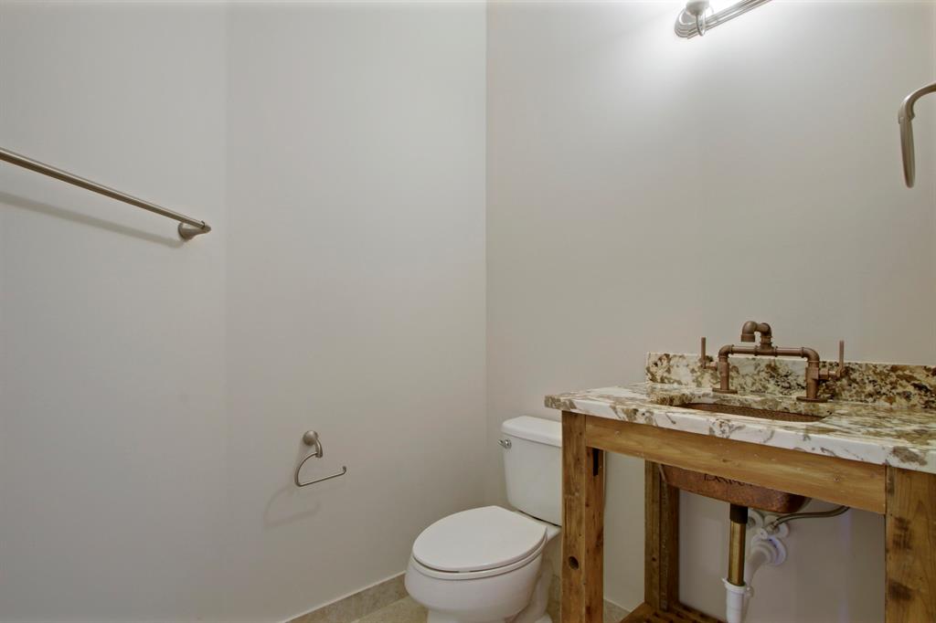 SOUTHAMPTON - Residential