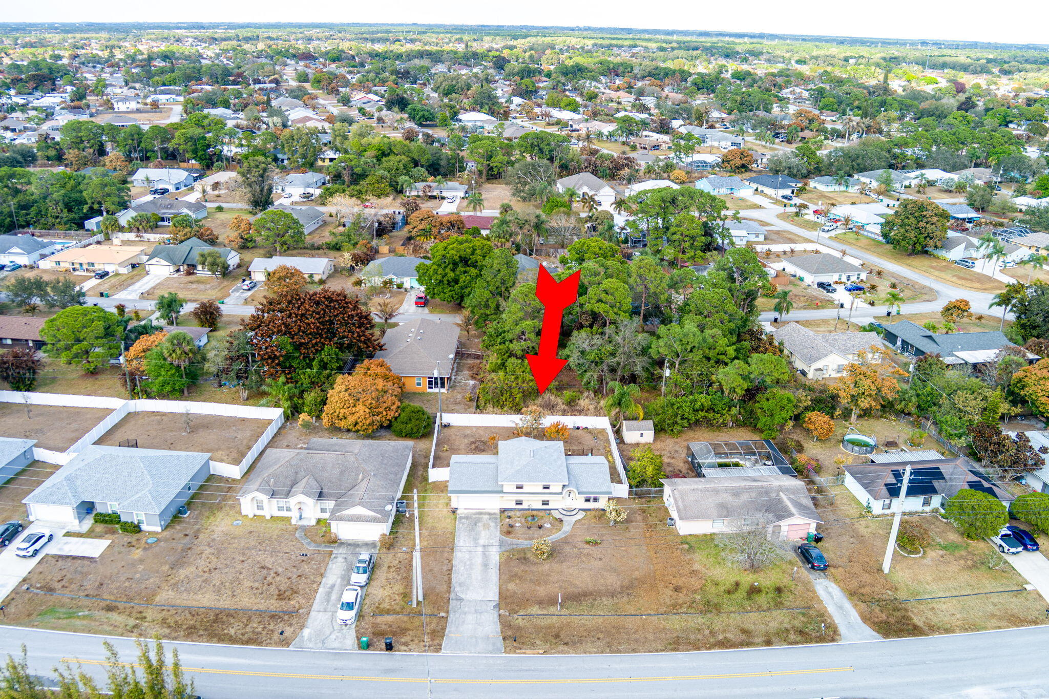 517 NW Floresta Drive