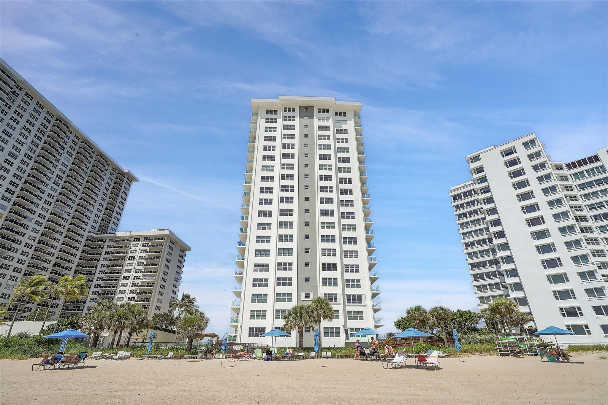 RIVIERA CONDO - Residential