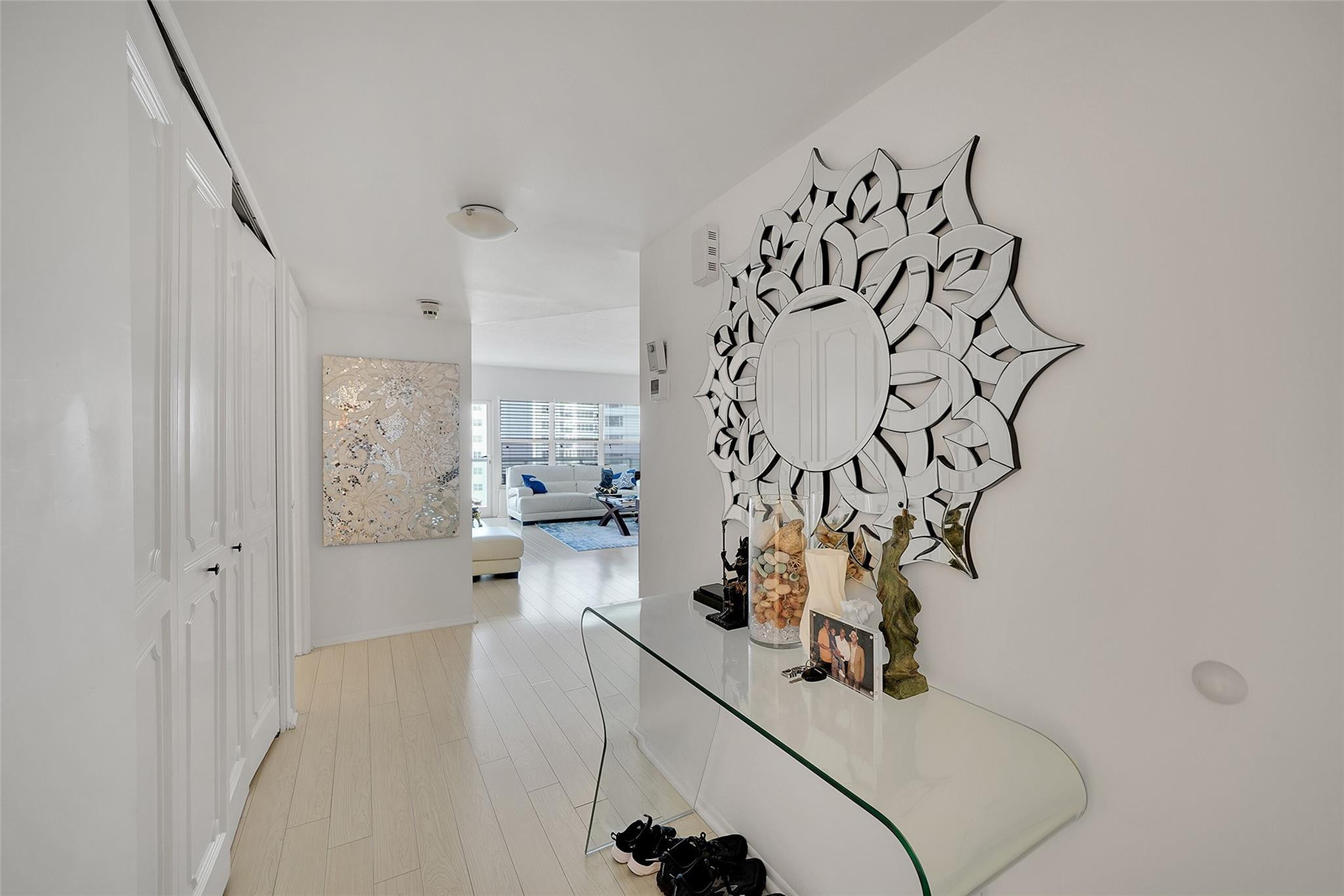 RIVIERA CONDO - Residential