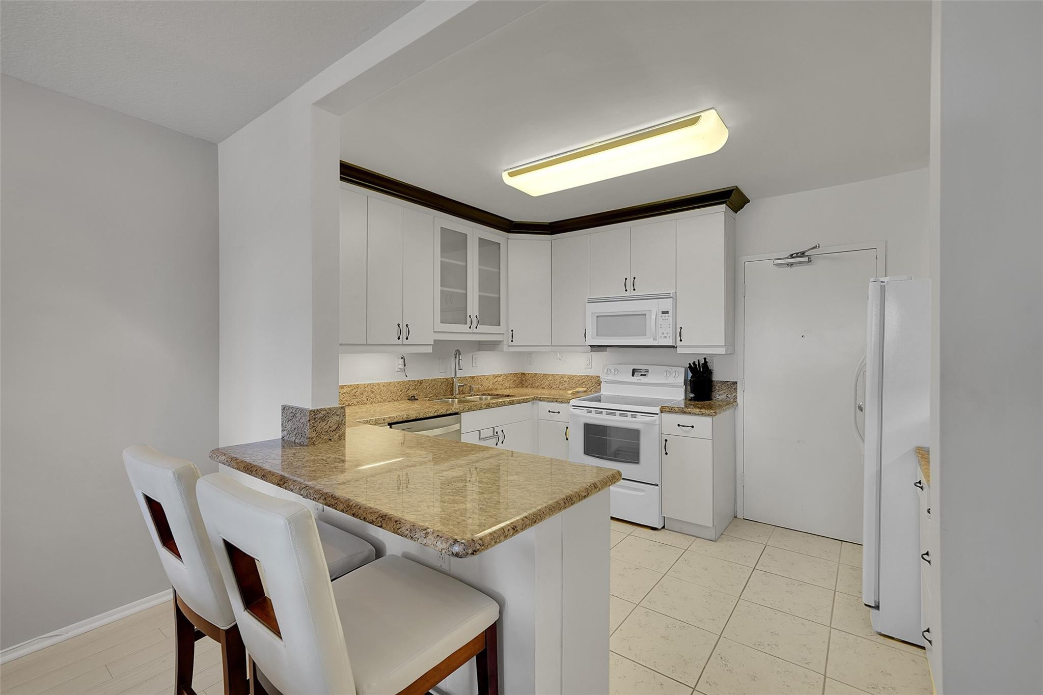 RIVIERA CONDO - Residential